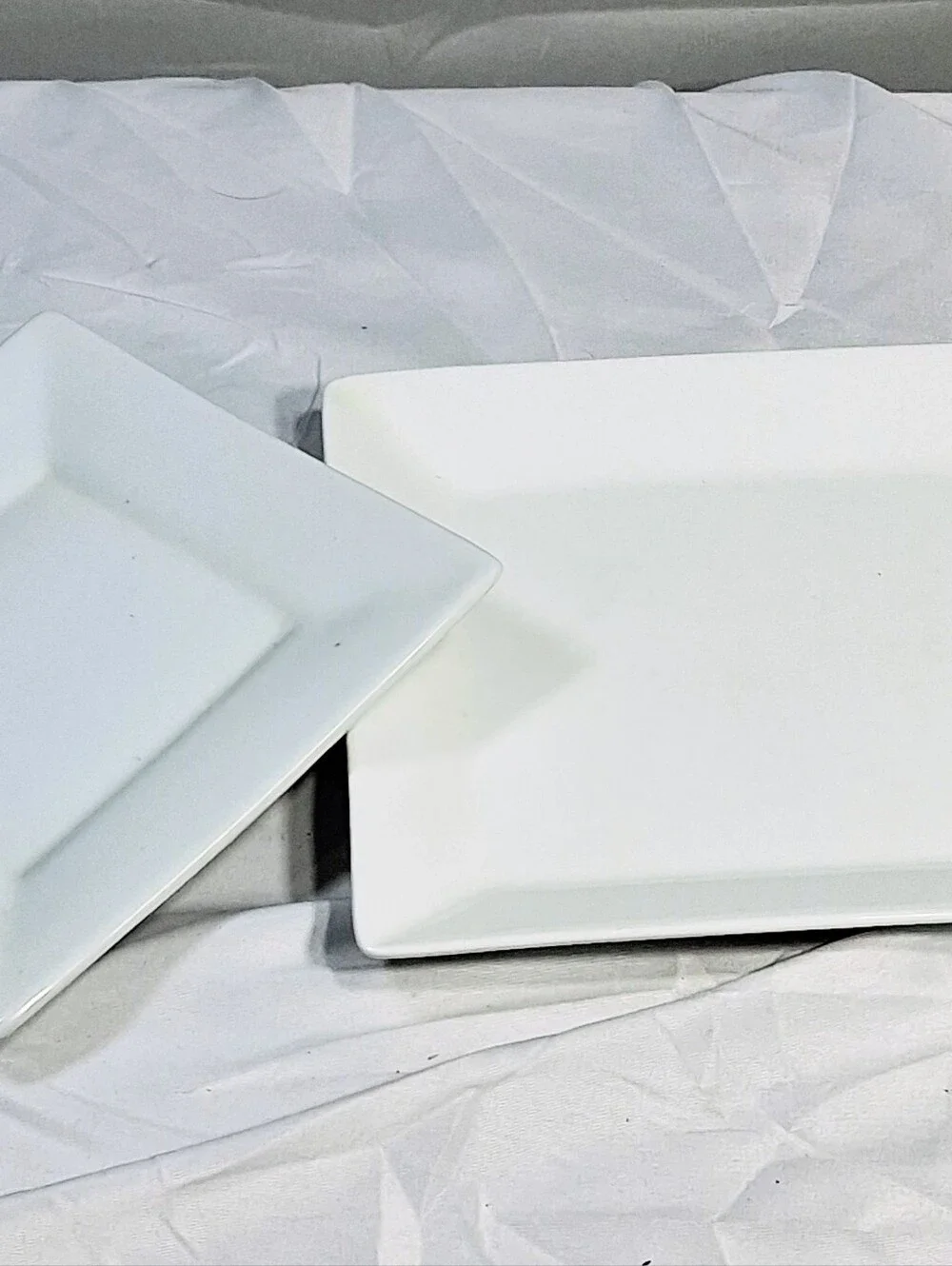 Set Of 2 Crate and Barrel Simple White Square Porcelain Dinner Plates 7